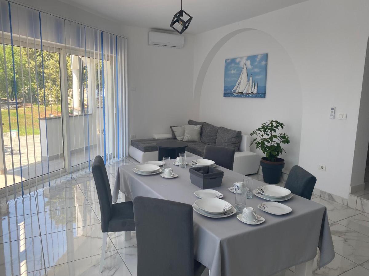 Villa Mara Pula Buitenkant foto
