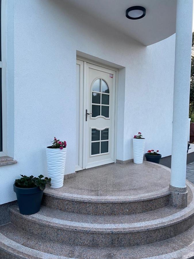 Villa Mara Pula Buitenkant foto